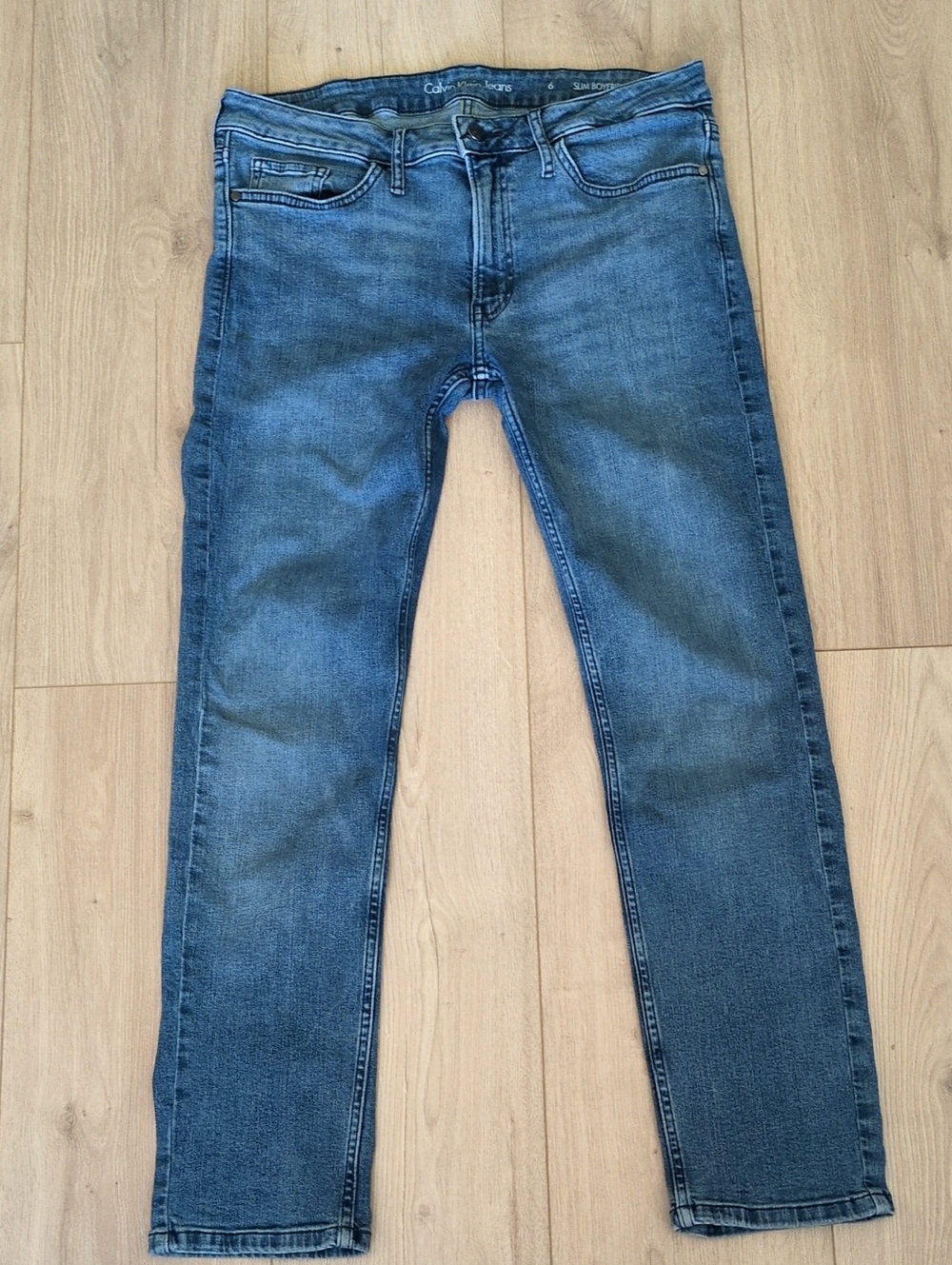 Calvin Klein Women Slim Boyfriend Jeans in Mid Blue Wash